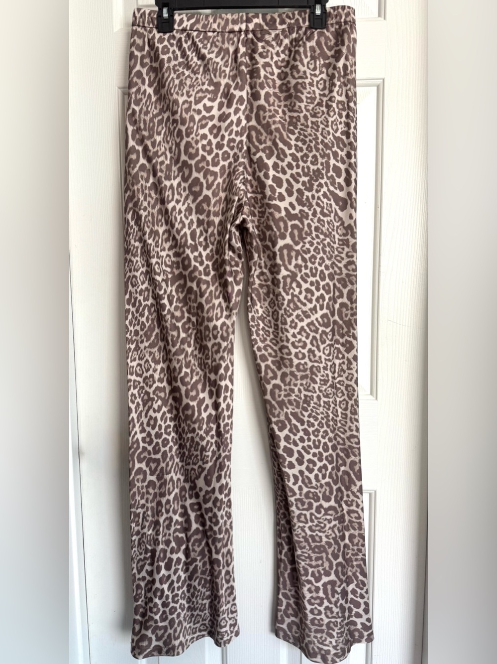 NWOT &Other Stories Leopard Pull On Satin Wide Leg Pants Taupe Beige US 10 - Picture 4 of 10